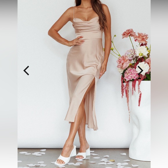 bras for strapless dresses The Evercute Strappy Sports Are Up to 52% Off at Amazon short-name:Black Round Neck Shift Dress YOUR ZOO SIZE:MEDIUM